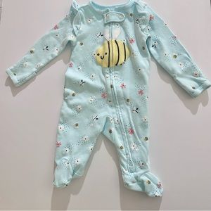 Newborn baby girl footie. Zip up and snap no flaws. Probably wasn’t even worn!